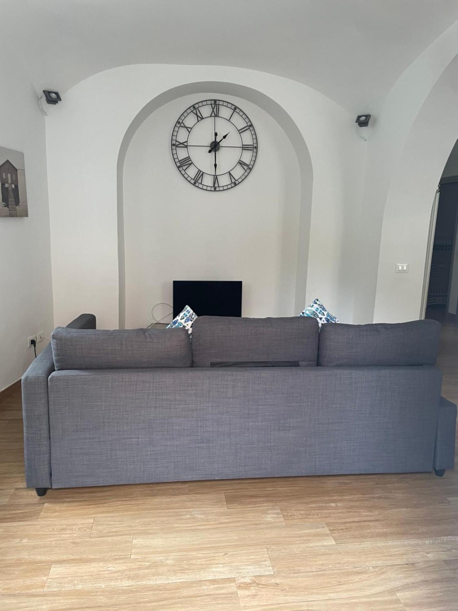 Elle'S House Apartment Savona Luaran gambar